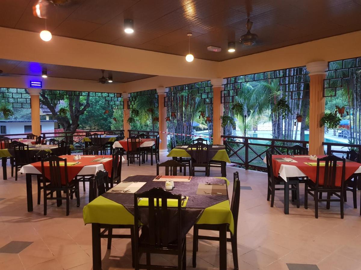 팡코르 홀리데이 리조트 Kampong Sungai Udang 외부 사진